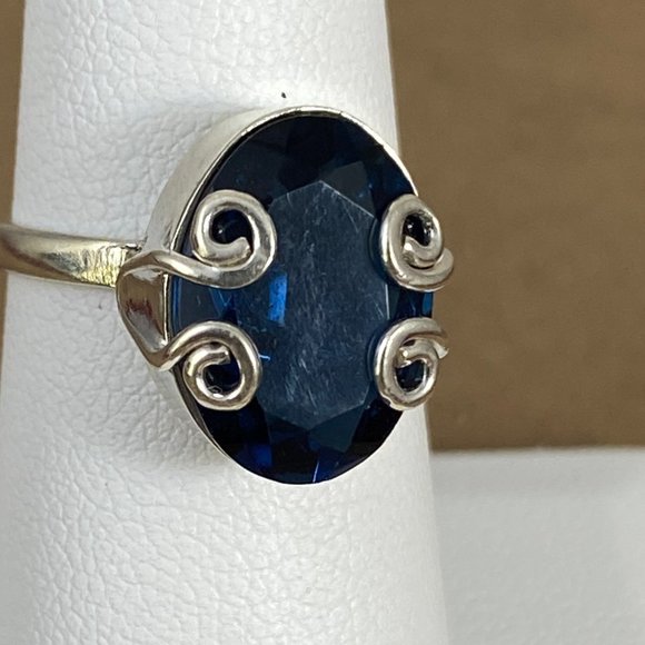 Gem Emporium Jewelry - Blue Sapphire 925 Sterling Silver Size 6 Ring Gem Emporium Jewelry - Blue Sapphire 925 Sterling Silver Size 6 Ring
